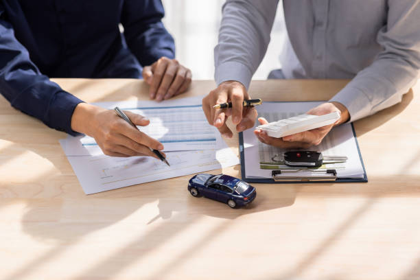 Save more on car insurance in Lakewood, OH